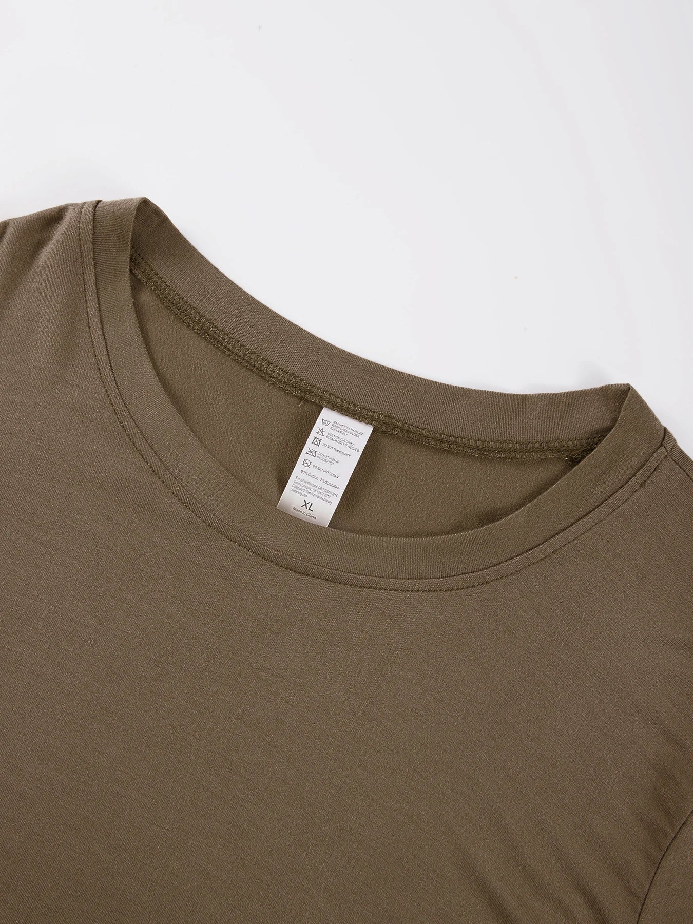 Women's T-shirt with the Brazilian flag – Fitted cut, streetwear style